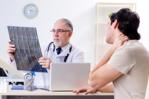 Whiplash Headache┃Symptoms, Treatment & Legal Recourse